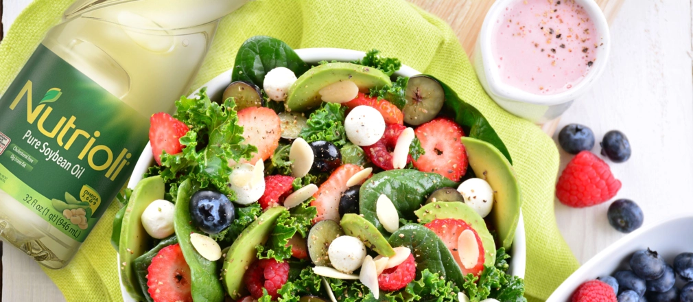 Spinach and kale salad