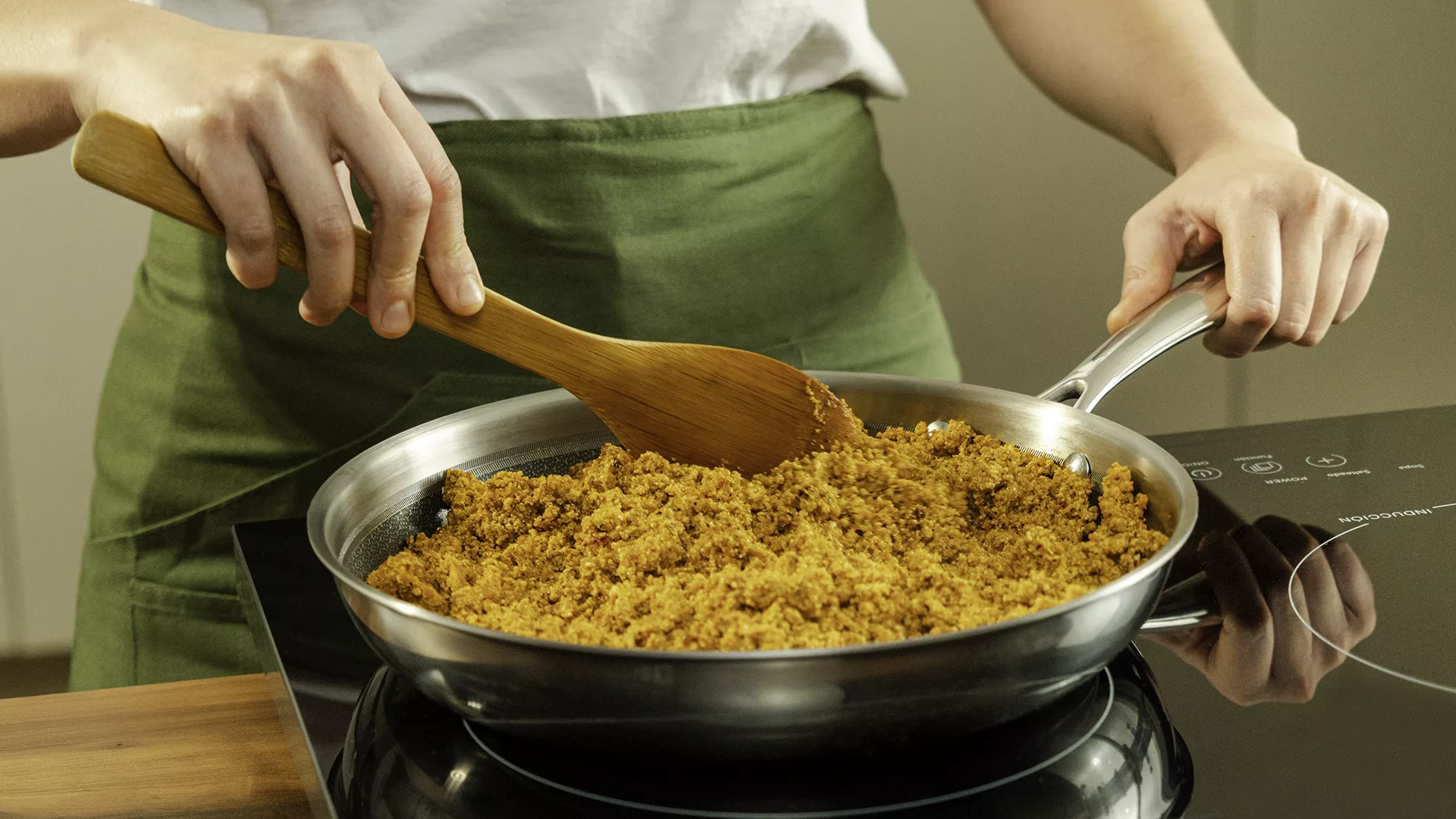 Nutrioli Recipe Book Recipe02 Soy Chorizo Tacos05 Process03