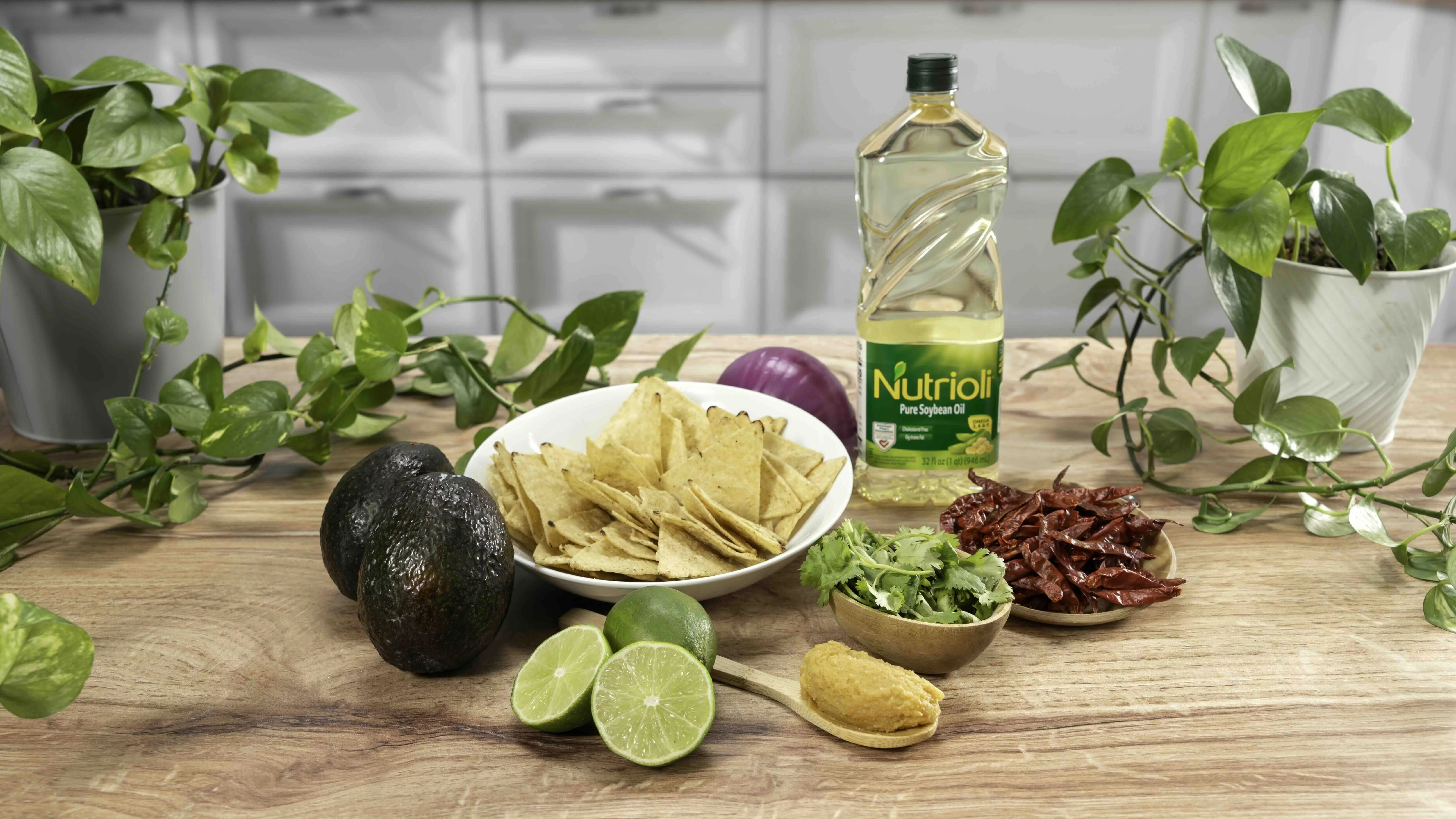 Miso guacamole 01