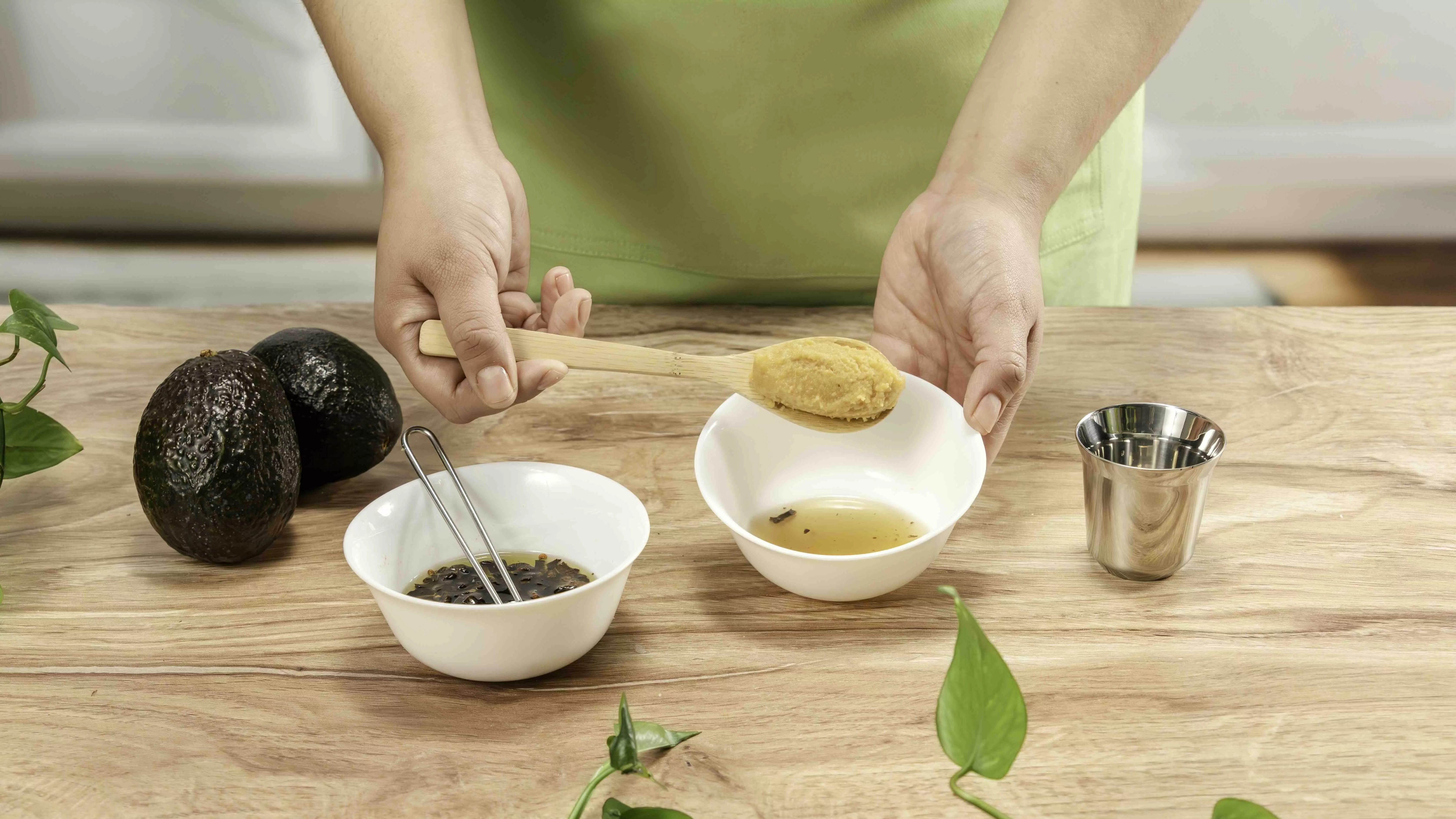 Miso guacamole 03