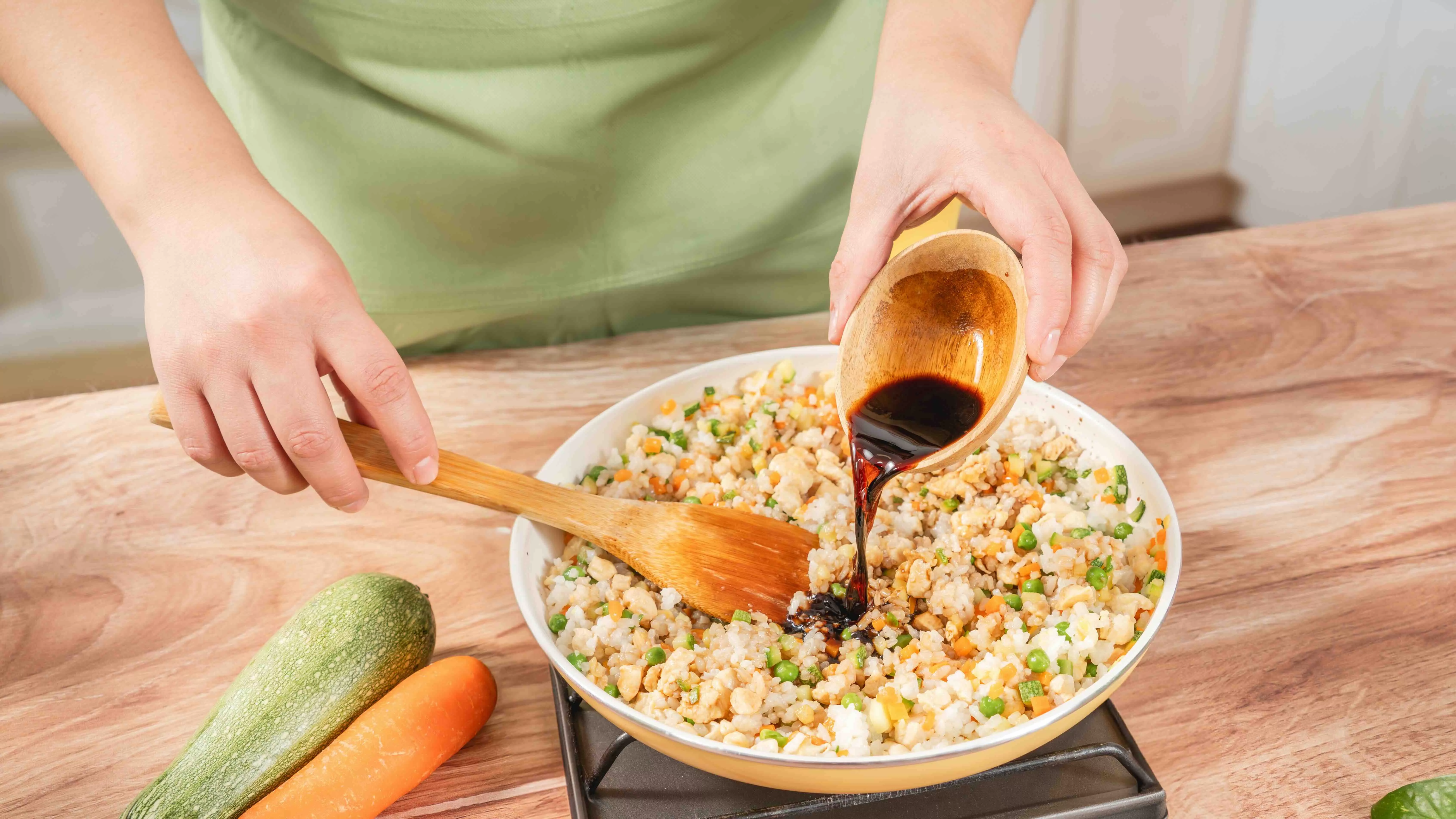 Fried rice with vegetables and chicken 08