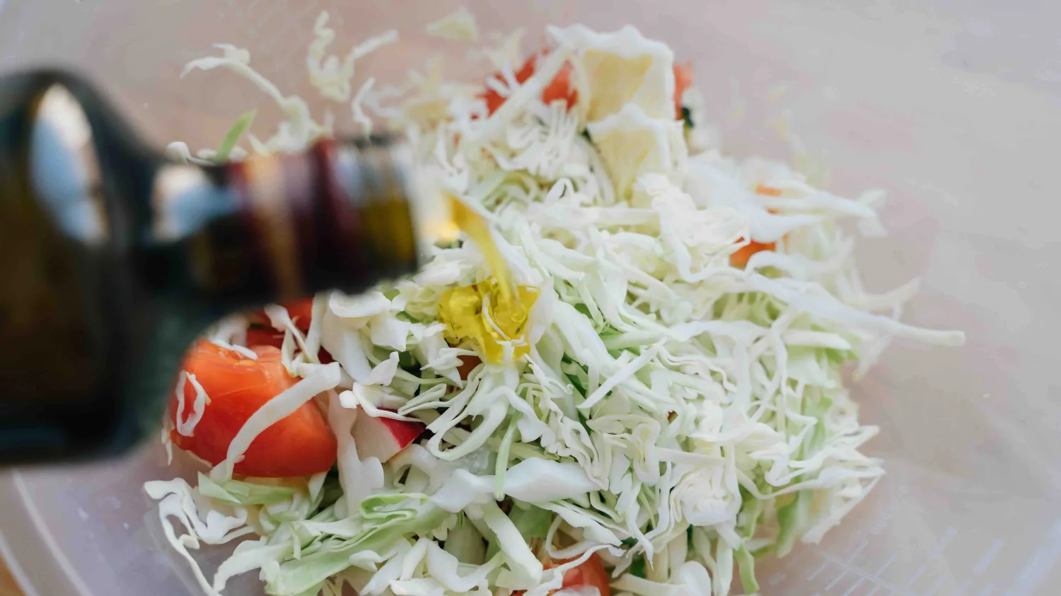 Example of coleslaw with olive oil dish