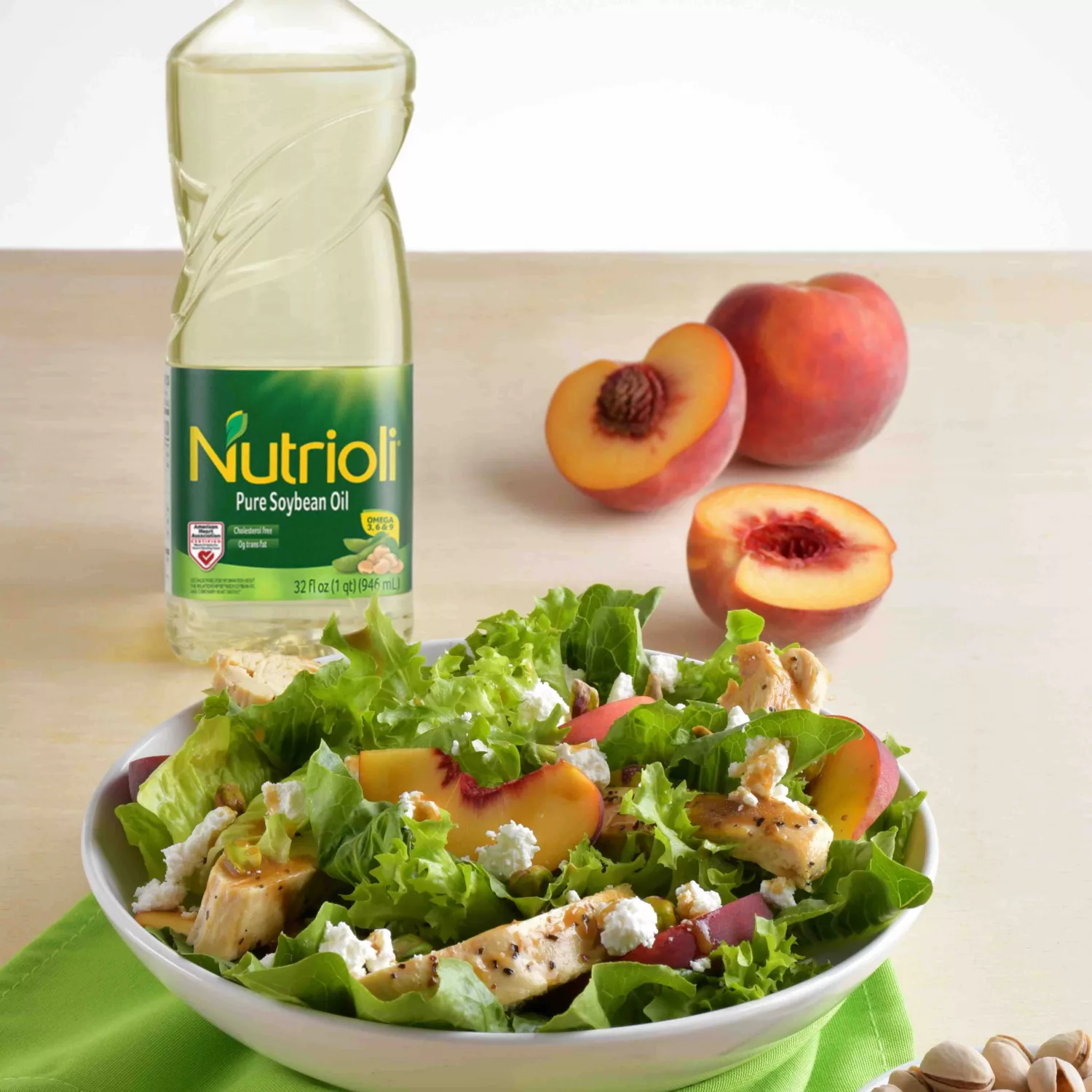 Chicken salad with peaches pistachios 04