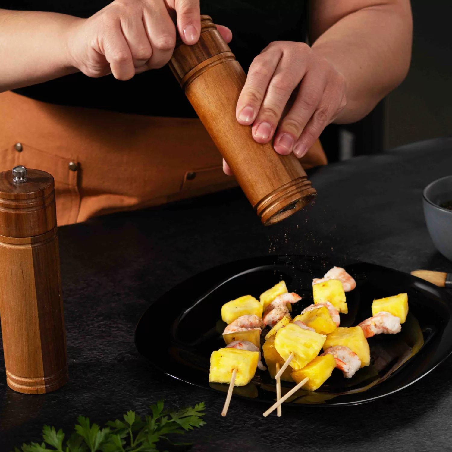 Roasted shrimp skewers with garlic and honey 03
