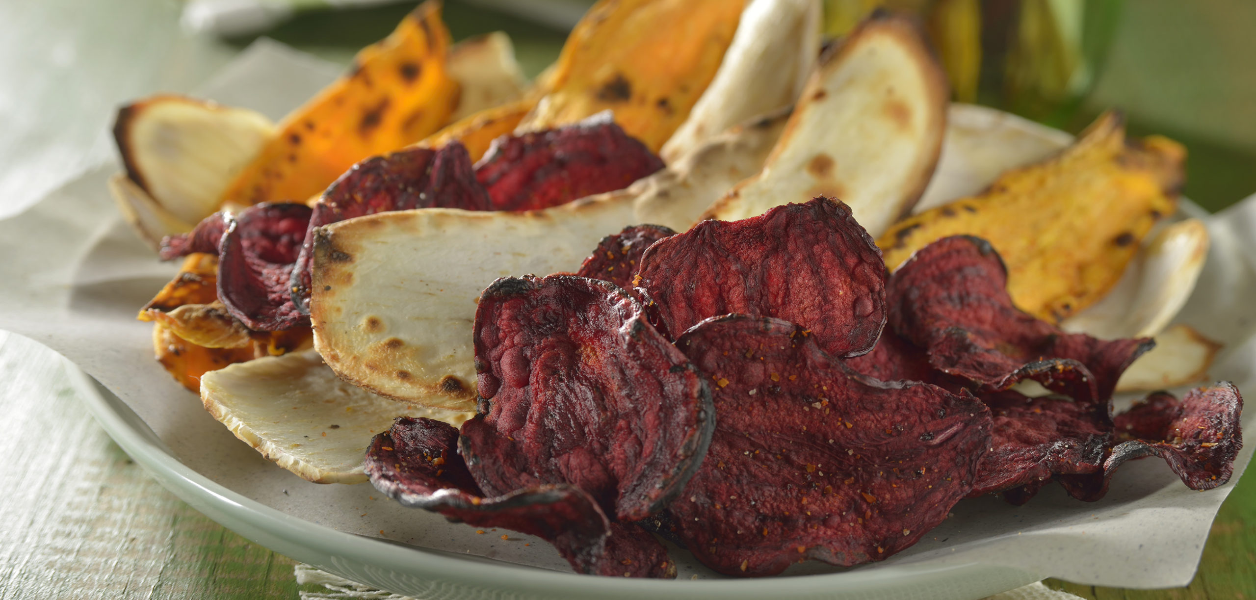 Paso 1 - Chips de betabel, yuca y camote con chile