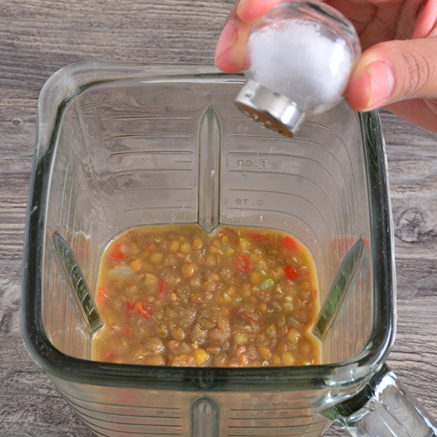 Paso 3 - Sopa de lentejas, pimiento y cilantro