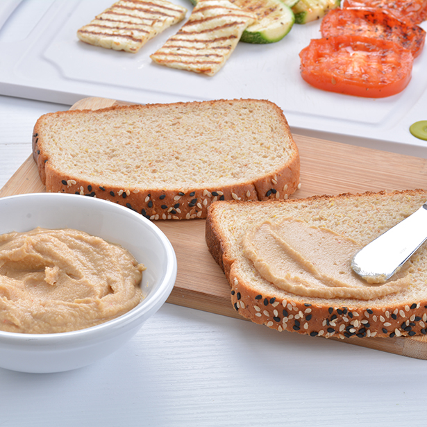 Paso 3 - Sándwich multigrano con gérmen, lechuga, tomate
