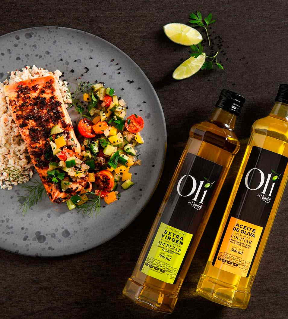 Paso 1 - Salmon Sellado con salsa Mediterránea y Cous Cous