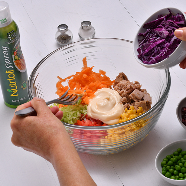 Paso 2 - Ensalada de atún con verduras