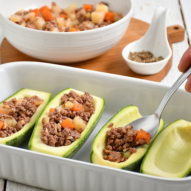 Paso 5 - Calabacitas Rellenas de Picadillo