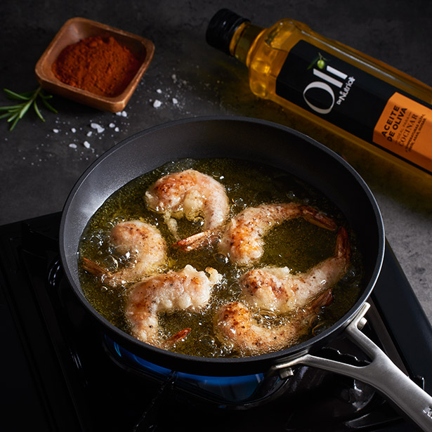 Paso 2 - Camarones roca con alioli de chipotle y cebollín