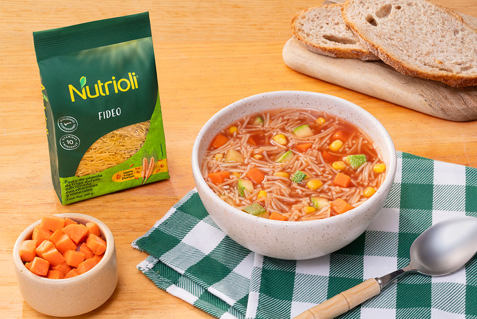 Sopa, un platillo versátil lleno de nutrientes, aprende a cocinarla paso a paso